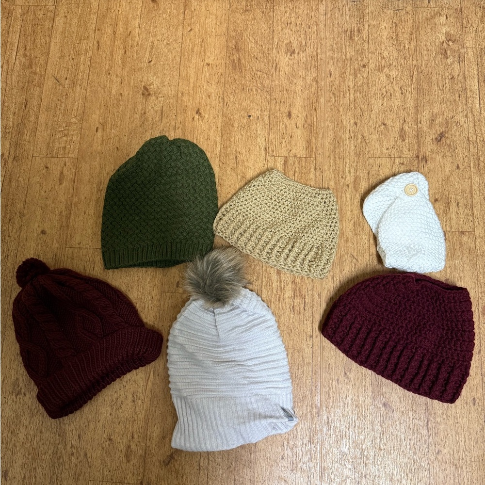 Se of Beanie and ear covers